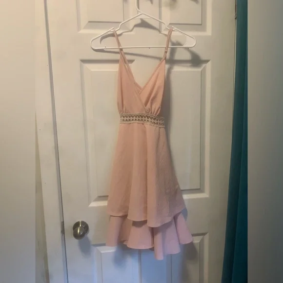 Robe - Picture 4 of 5